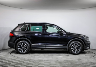 Подержанный автомобиль Volkswagen Tiguan 2019 года (4 фото)