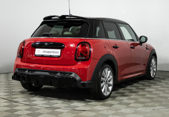 Подержанный автомобиль MINI Hatch 2021 года (5 фото)