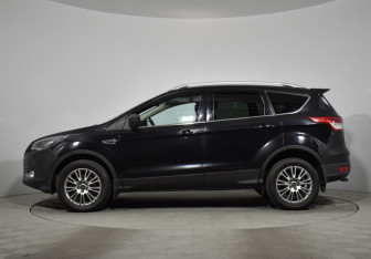 Подержанный автомобиль Ford Kuga 2013 года (8 фото)