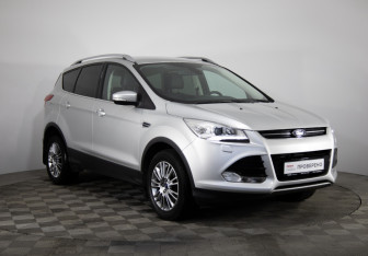 Подержанный автомобиль Ford Kuga 2013 года (3 фото)