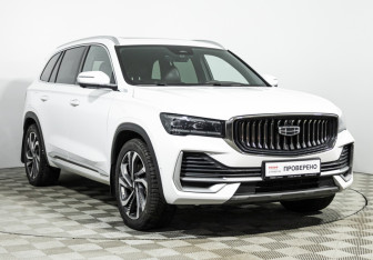 Подержанный автомобиль Geely Monjaro 2023 года (3 фото)