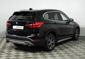 Подержанный автомобиль BMW X1 2018 года (5 фото)