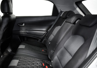 Подержанный автомобиль SsangYong Actyon 2013 года (12 фото)