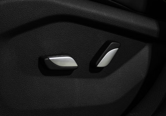 Подержанный автомобиль LIVAN X6PRO 2023 года (21 фото)