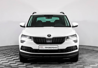 Подержанный автомобиль Skoda Karoq 2020 года (2 фото)