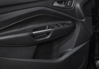 Подержанный автомобиль Ford Kuga 2016 года (14 фото)