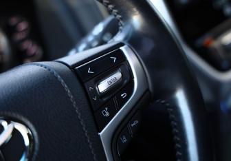 Подержанный автомобиль Toyota Land Cruiser Suv 2019 года (25 фото)