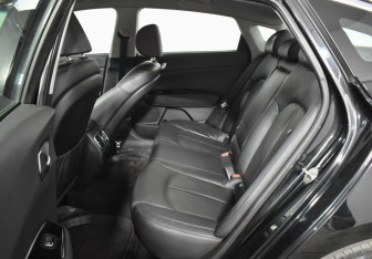 Подержанный автомобиль Kia Optima Sedan 2017 года (11 фото)