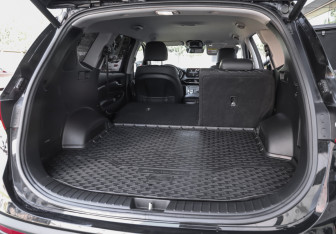 Подержанный автомобиль Hyundai Santa Fe 2022 года (36 фото)