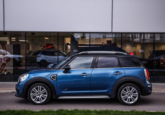 Подержанный автомобиль MINI Countryman 2018 года (9 фото)