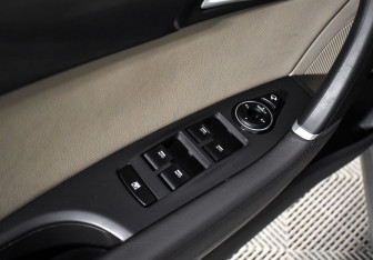 Подержанный автомобиль Hyundai i40 Sedan 2015 года (10 фото)