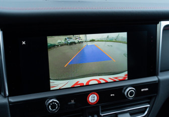 Новый Porsche Macan 2025 (14 фото)