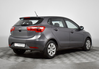 Подержанный автомобиль Kia Rio Hatchback 2015 года (5 фото)