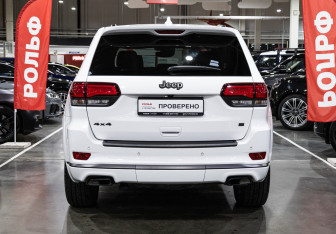 Подержанный автомобиль Jeep Grand Cherokee 2019 года (9 фото)