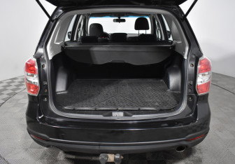 Подержанный автомобиль Subaru Forester Suv 2015 года (21 фото)