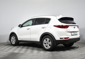 Подержанный автомобиль Kia Sportage 2018 года (7 фото)
