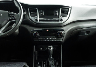 Подержанный автомобиль Hyundai Tucson 2017 года (14 фото)