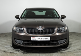 Подержанный автомобиль Skoda Octavia Liftback 2016 года (2 фото)