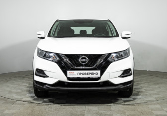 Подержанный автомобиль Nissan Qashqai 2021 года (2 фото)