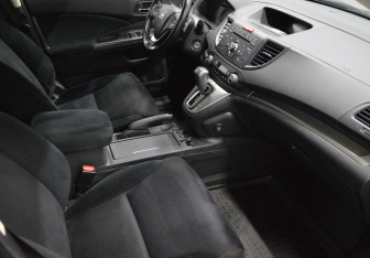 Подержанный автомобиль Honda CR-V 2013 года (12 фото)