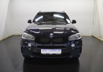 Подержанный автомобиль BMW X5 2015 года (2 фото)