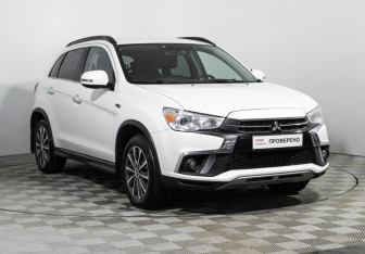 Подержанный автомобиль Mitsubishi ASX 2018 года (3 фото)