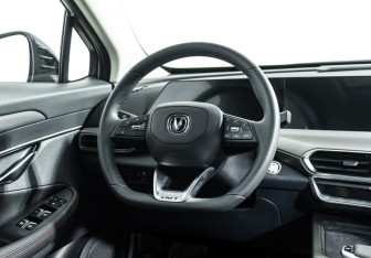 Подержанный автомобиль Changan UNI-T 2023 года (21 фото)