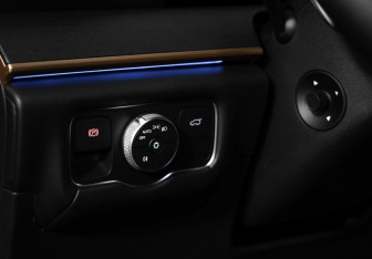 Подержанный автомобиль Jaecoo J8 2024 года (24 фото)