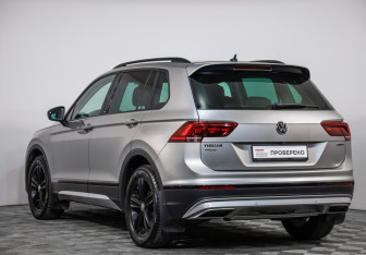 Подержанный автомобиль Volkswagen Tiguan 2019 года (7 фото)
