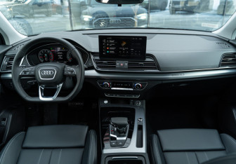 Новый Audi Q5 2025 (9 фото)