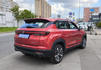 Подержанный автомобиль Changan CS35PLUS 2023 года (4 фото)