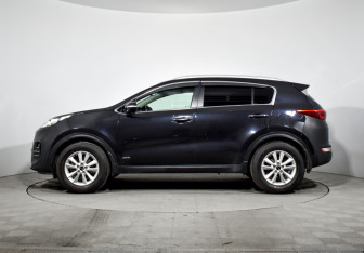 Подержанный автомобиль Kia Sportage 2018 года (8 фото)