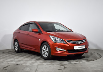 Подержанный автомобиль Hyundai Solaris Sedan 2015 года (3 фото)
