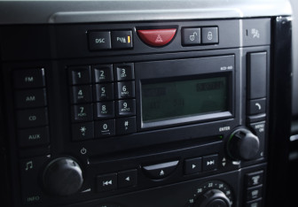Подержанный автомобиль Land Rover Discovery 2008 года (16 фото)