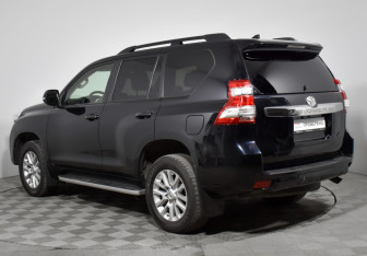 Подержанный автомобиль Toyota Land Cruiser Prado 2017 года (7 фото)
