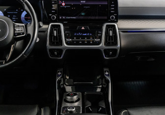 Подержанный автомобиль Kia Sorento 2020 года (14 фото)