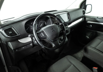 Подержанный автомобиль Citroen SpaceTourer 2021 года (11 фото)