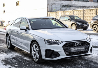 Подержанный автомобиль Audi A4 Sedan 2020 года (4 фото)