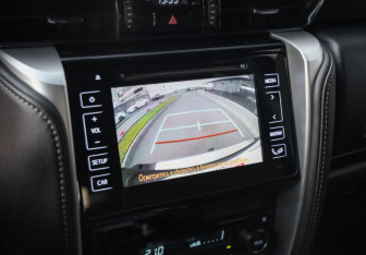 Подержанный автомобиль Toyota Fortuner 2019 года (15 фото)