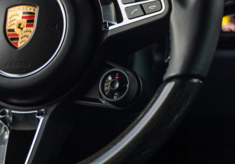 Подержанный автомобиль Porsche Cayenne 2019 года (14 фото)