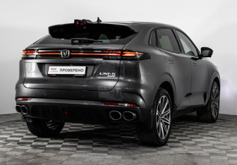 Подержанный автомобиль Changan UNI-K 2023 года (6 фото)