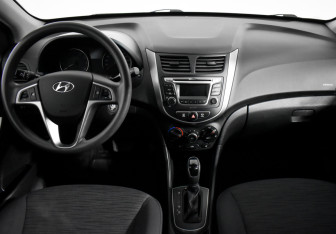 Подержанный автомобиль Hyundai Solaris Sedan 2016 года (13 фото)