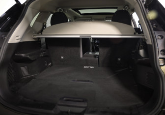 Подержанный автомобиль Nissan X-Trail 2019 года (28 фото)