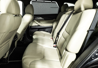 Подержанный автомобиль Mazda CX-9 2017 года (10 фото)