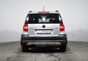 Подержанный автомобиль Skoda Yeti 2013 года (6 фото)