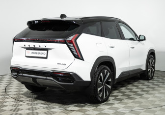 Подержанный автомобиль Geely Atlas 2023 года (5 фото)