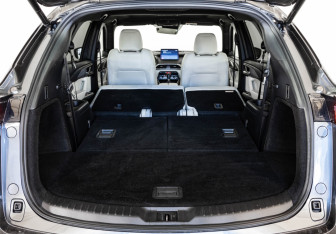 Подержанный автомобиль Mazda CX-9 2022 года (38 фото)