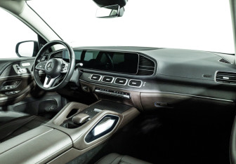 Подержанный автомобиль Mercedes-Benz GLE 2022 года (9 фото)