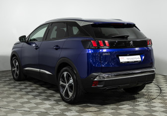 Подержанный автомобиль Peugeot 3008 2018 года (7 фото)