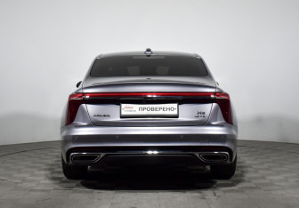 Подержанный автомобиль Hongqi H5 2023 года (6 фото)